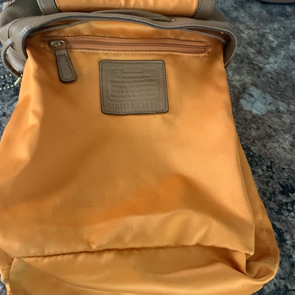 Coach Leather Backpack F24385 - Picture 4 of 12